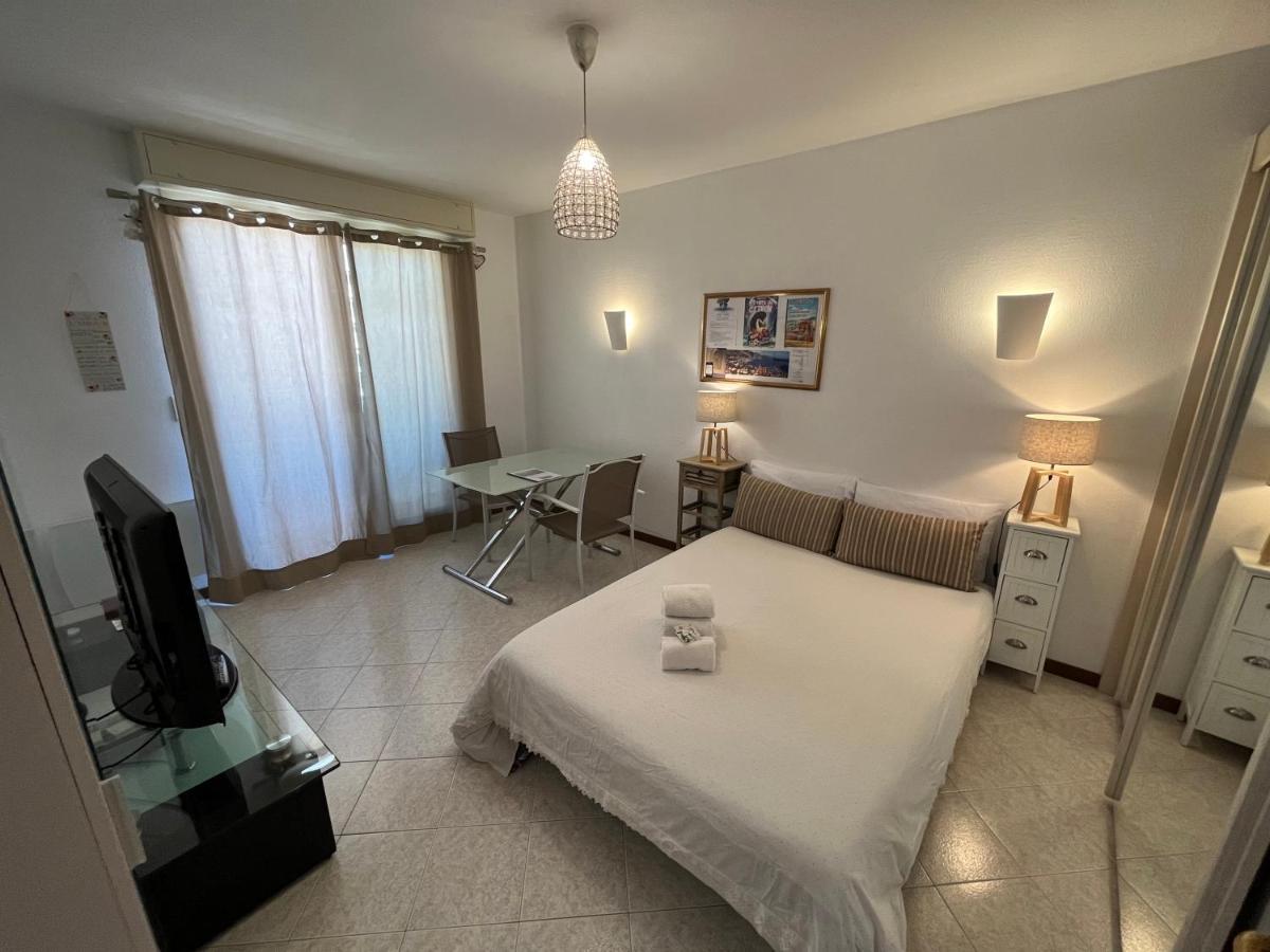 Studio 28 M2 Au Calme A Ментона Екстериор снимка